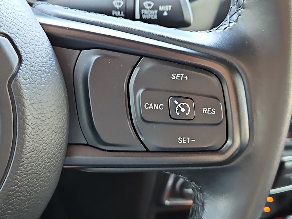 Thumbnail: 2021 Jeep Gladiator - 28