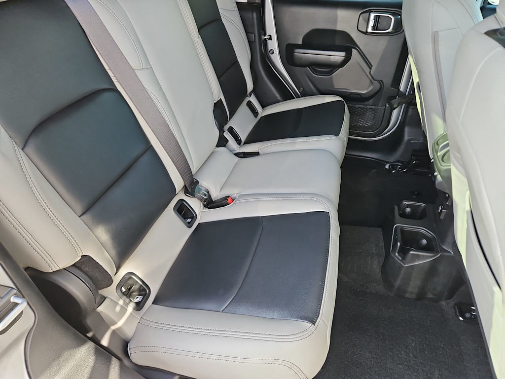 Thumbnail: 2021 Jeep Gladiator - 11