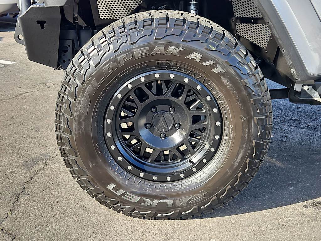 Thumbnail: 2021 Jeep Gladiator - 7