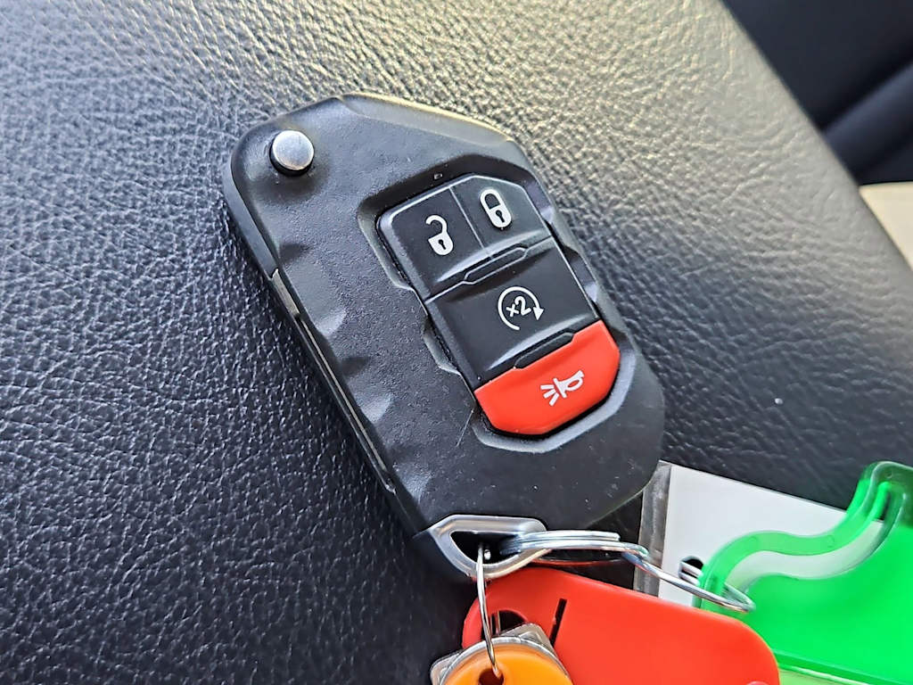 Thumbnail: 2021 Jeep Gladiator - 19