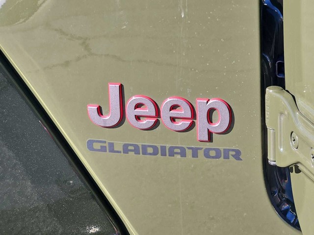 Thumbnail: 2022 Jeep Gladiator - 7
