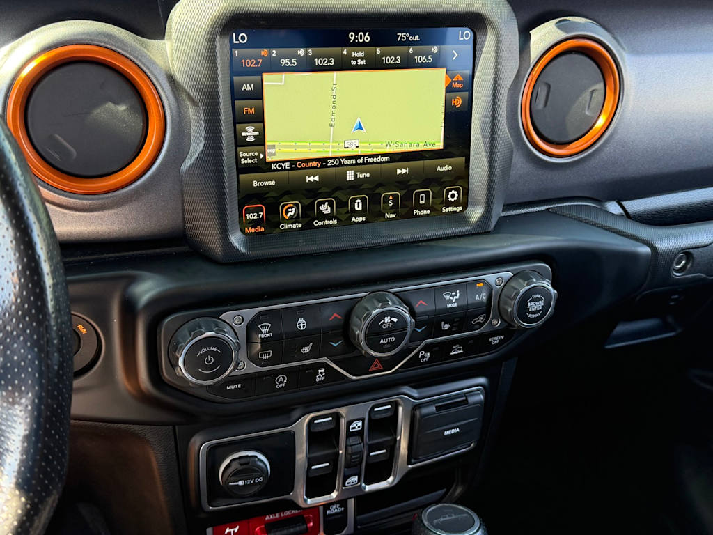 Thumbnail: 2021 Jeep Gladiator - 14