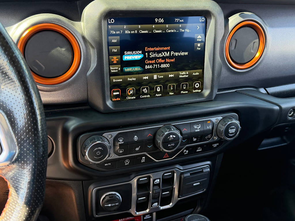 Thumbnail: 2021 Jeep Gladiator - 28