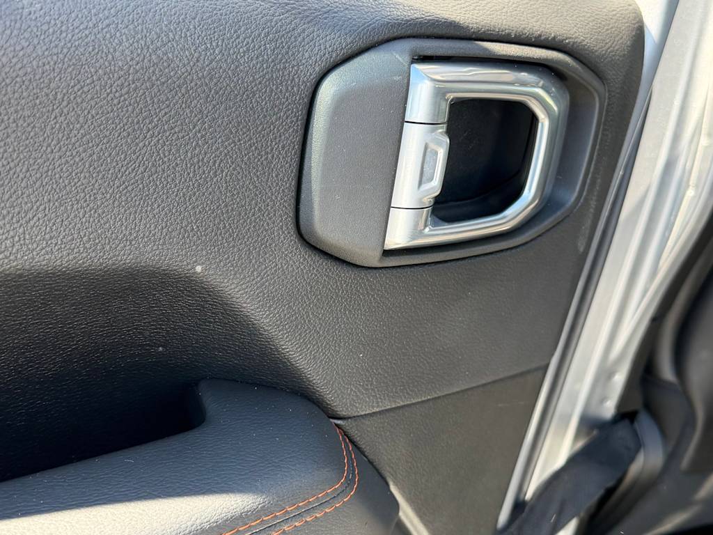 Thumbnail: 2021 Jeep Gladiator - 29