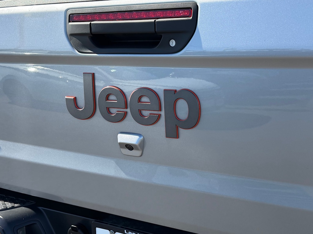 Thumbnail: 2021 Jeep Gladiator - 7