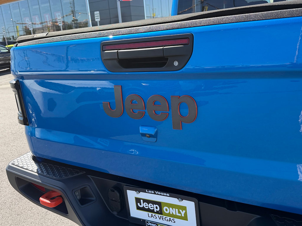 Thumbnail: 2022 Jeep Gladiator - 7