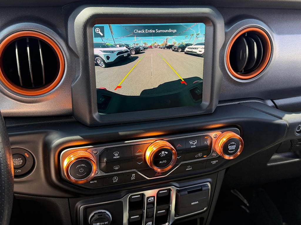 Thumbnail: 2022 Jeep Gladiator - 23