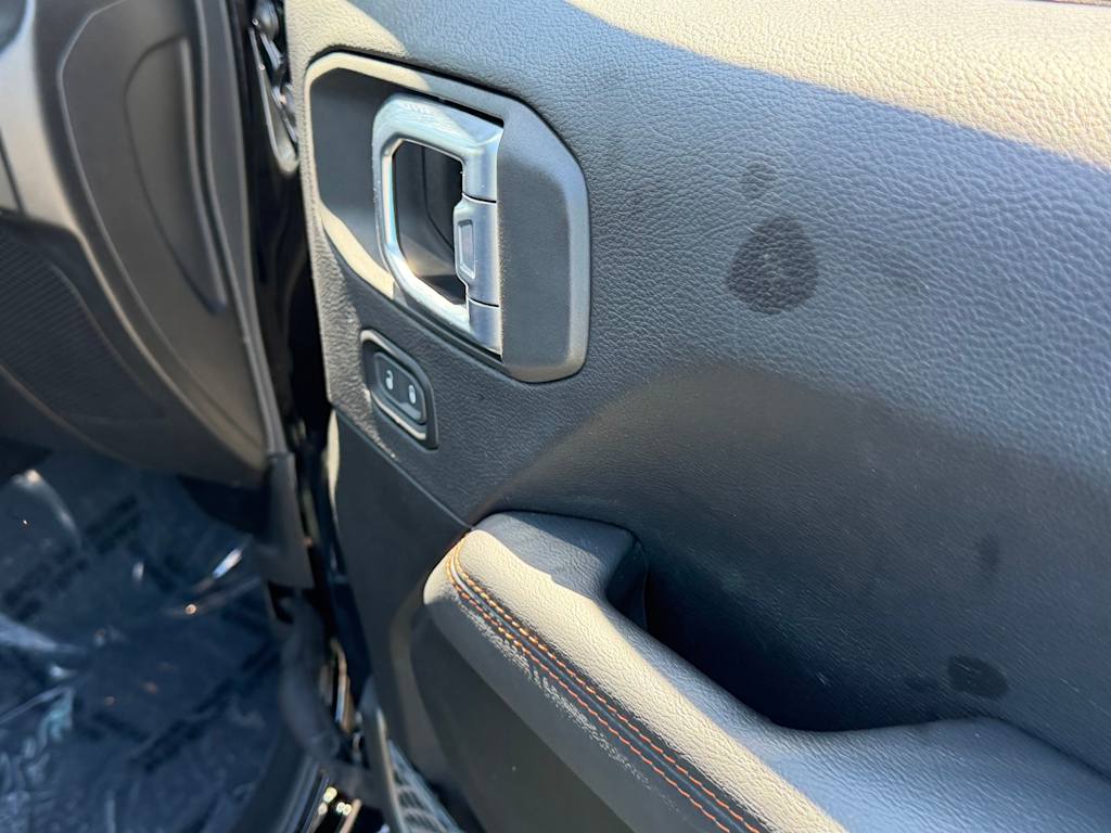 Thumbnail: 2021 Jeep Gladiator - 31
