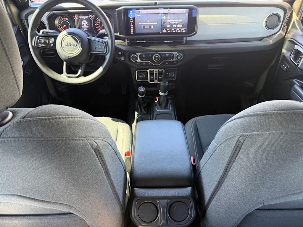 Thumbnail: 2025 Jeep Gladiator - 2