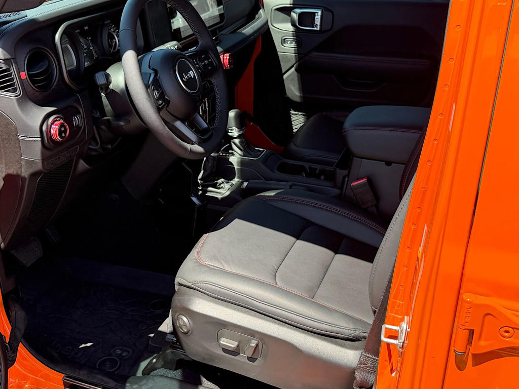 Thumbnail: 2025 Jeep Gladiator - 9