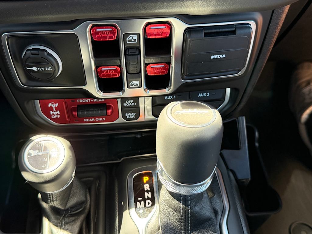 Thumbnail: 2025 Jeep Gladiator - 13