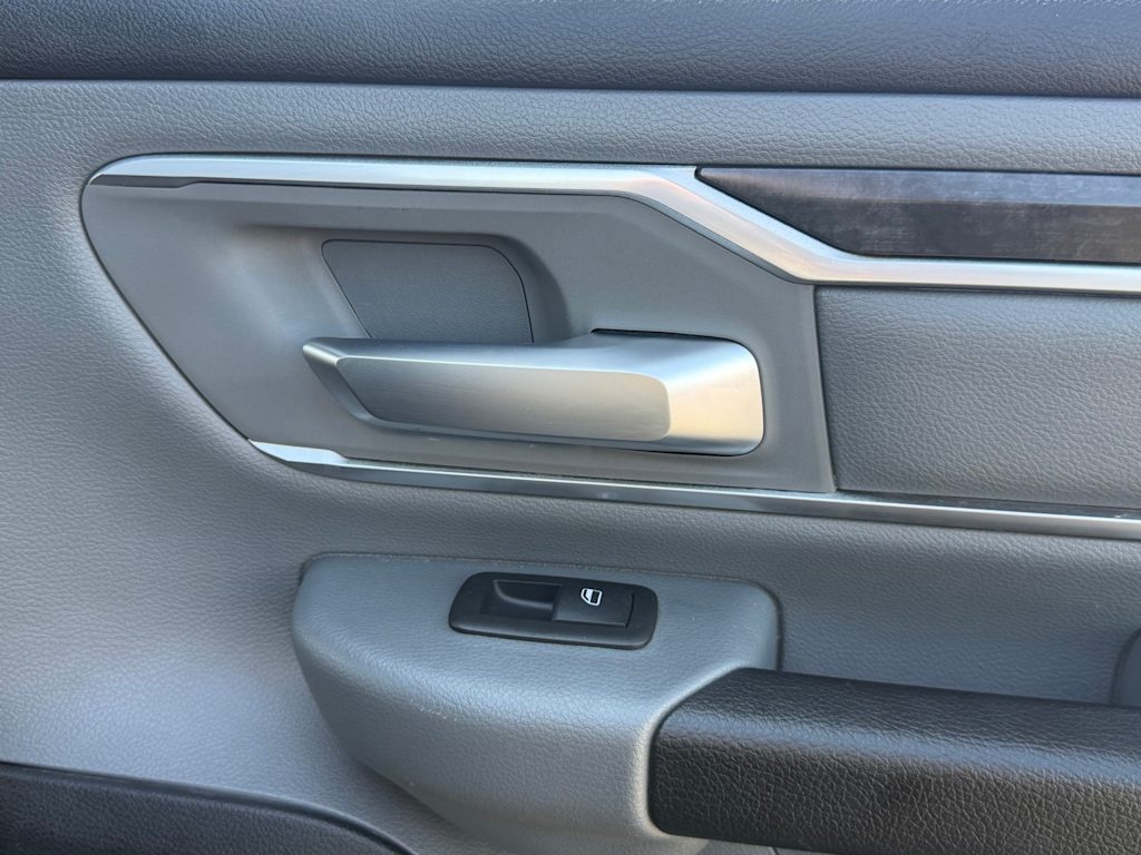 Thumbnail: 2021 RAM 1500 - 28