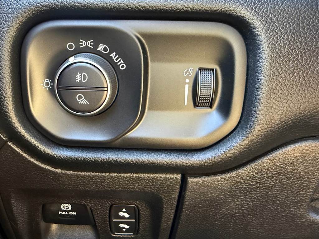 Thumbnail: 2021 RAM 1500 - 22