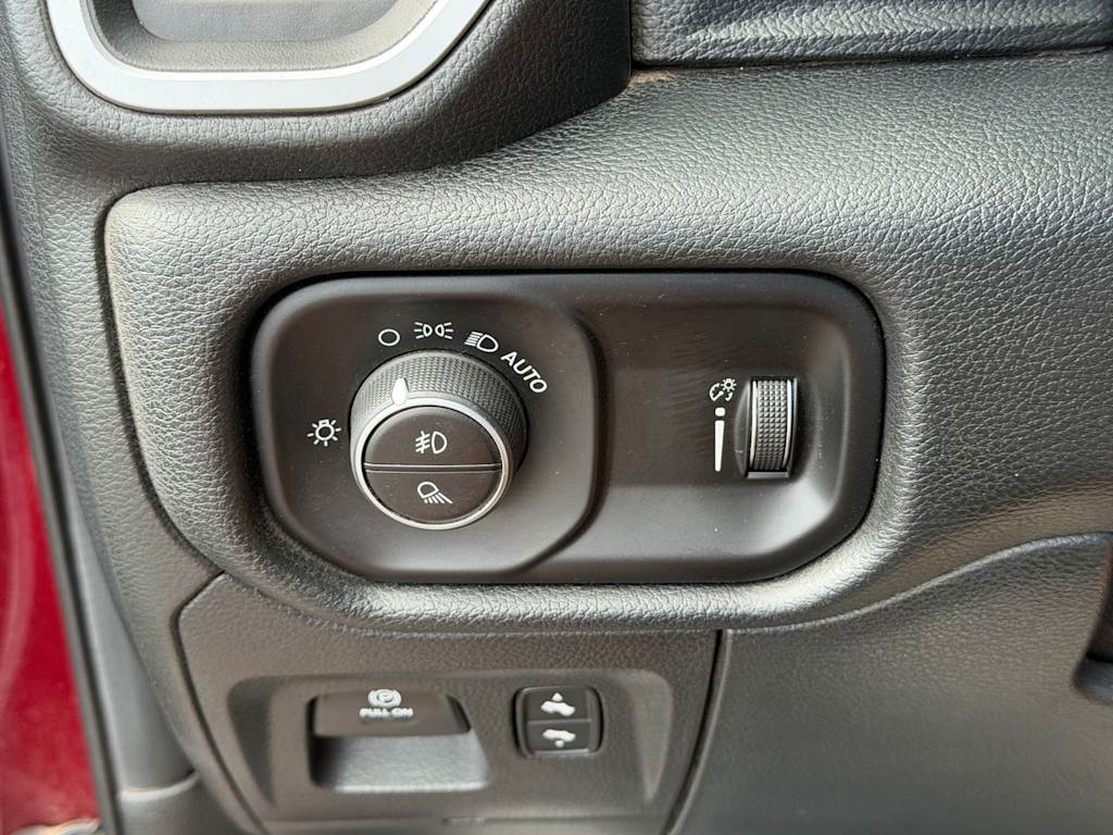 Thumbnail: 2020 RAM 1500 - 22
