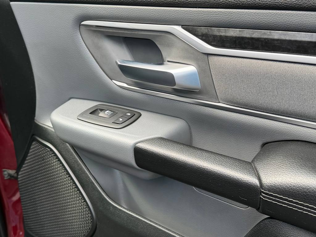 Thumbnail: 2020 RAM 1500 - 32