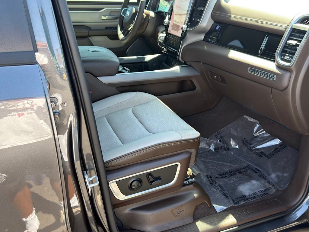 Thumbnail: 2025 RAM 1500 - 31