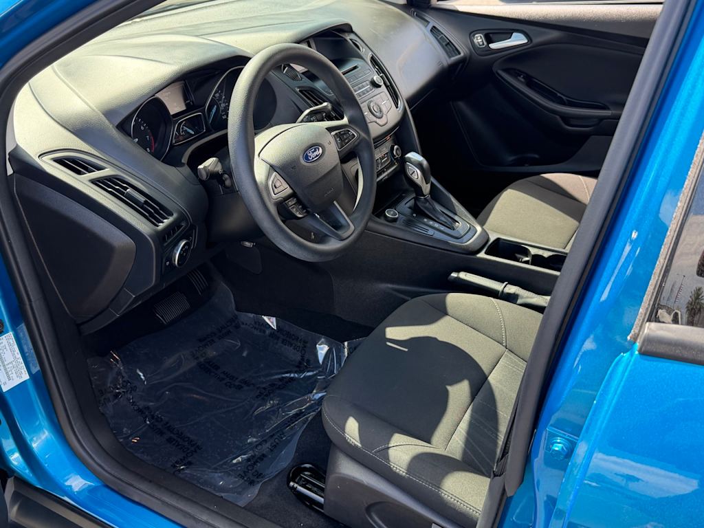 Thumbnail: 2016 Ford Focus - 10