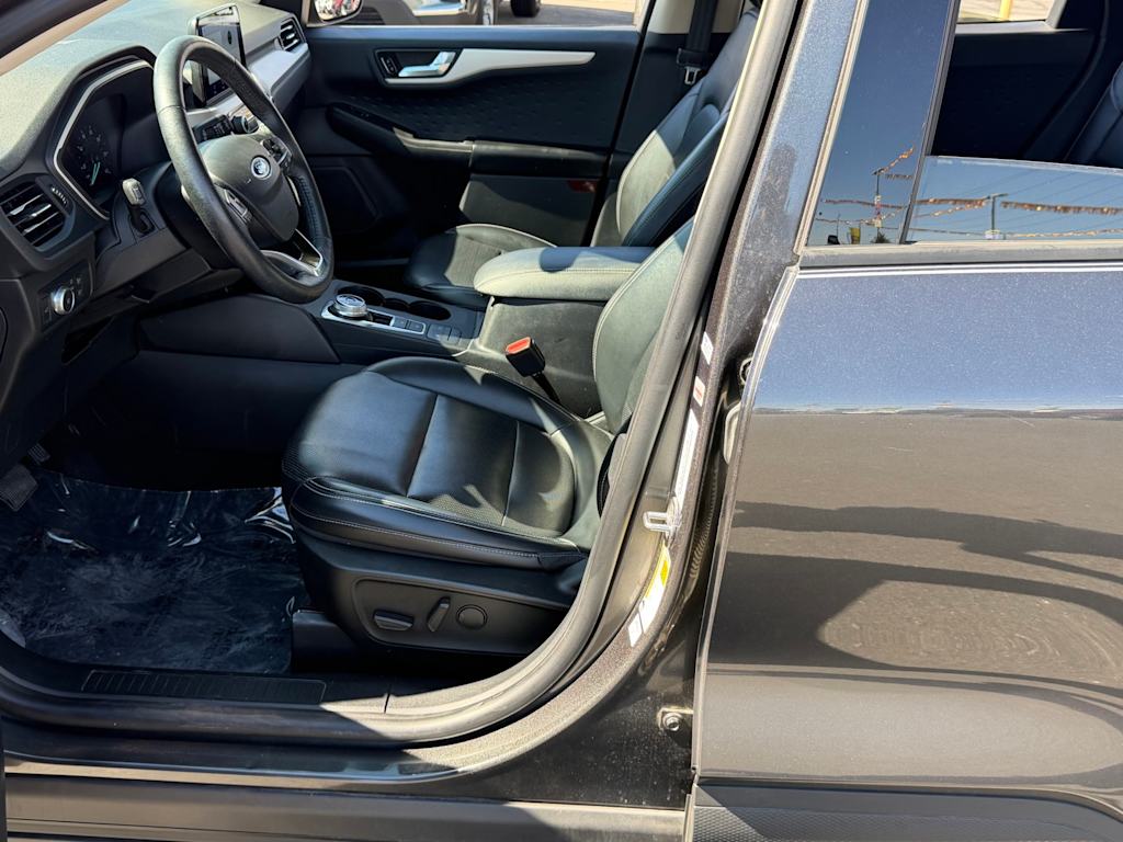 Thumbnail: 2020 Ford Escape - 12
