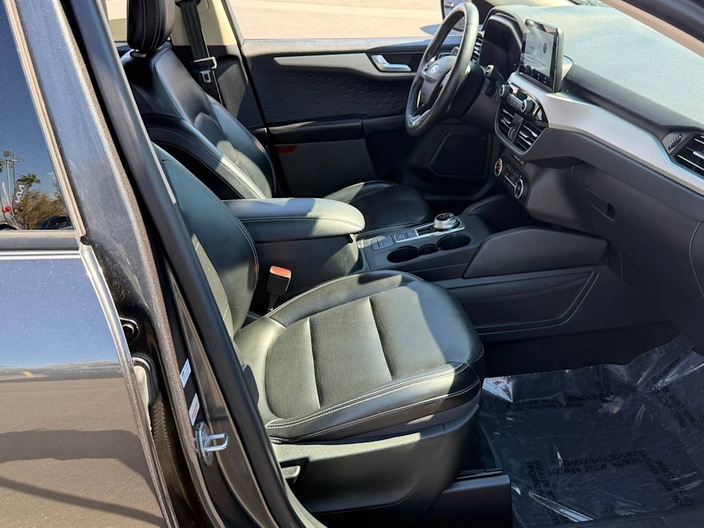Thumbnail: 2020 Ford Escape - 31
