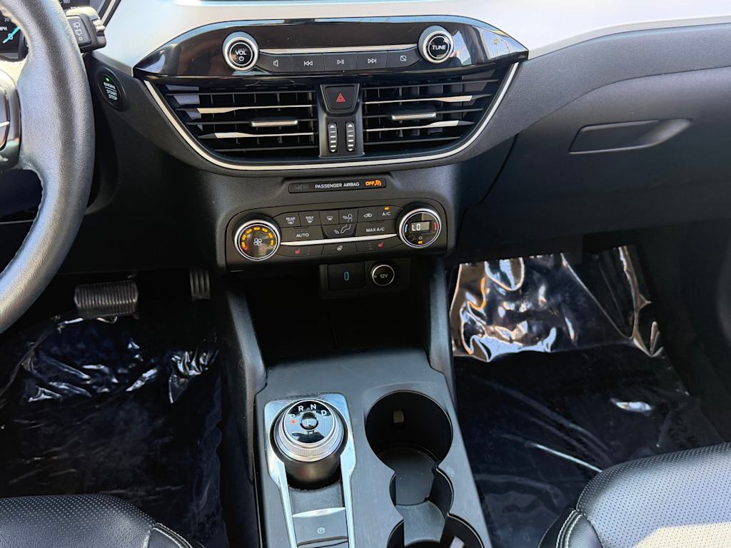 Thumbnail: 2020 Ford Escape - 2