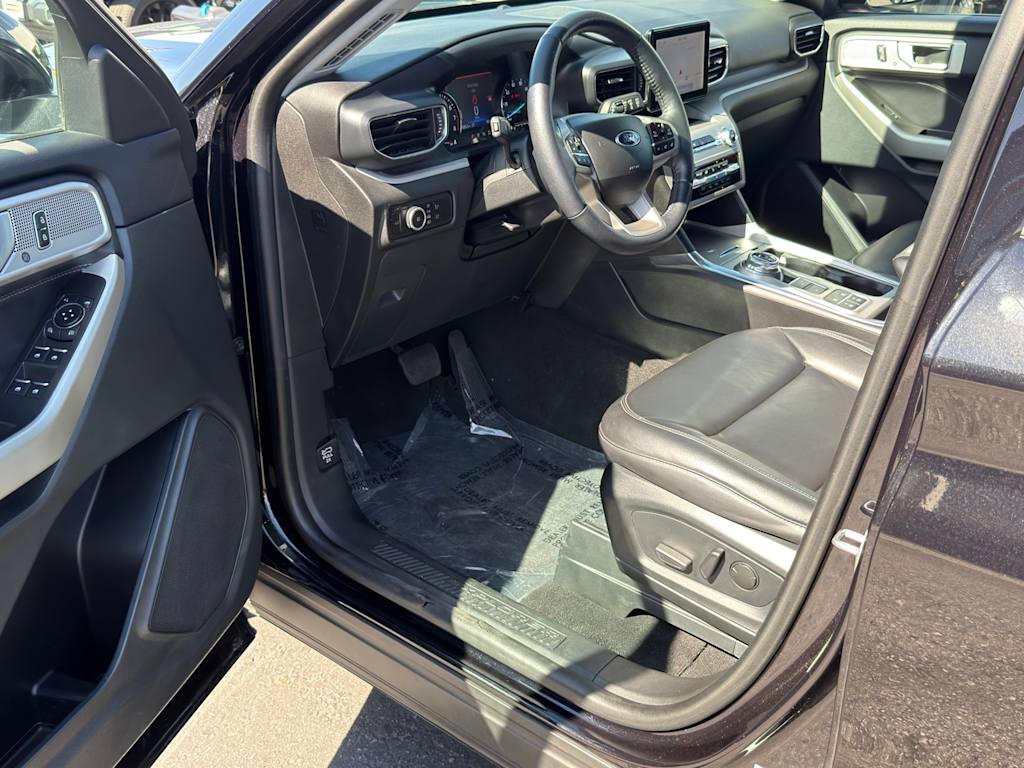Thumbnail: 2023 Ford Explorer - 28
