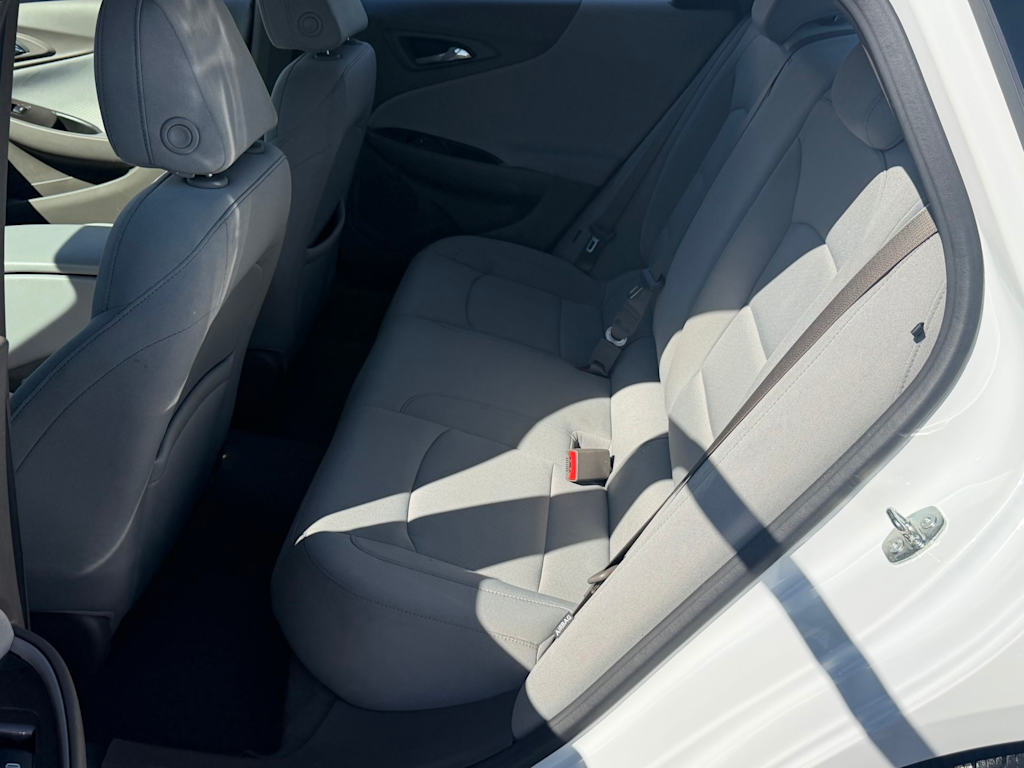 Thumbnail: 2020 Chevrolet Malibu - 12