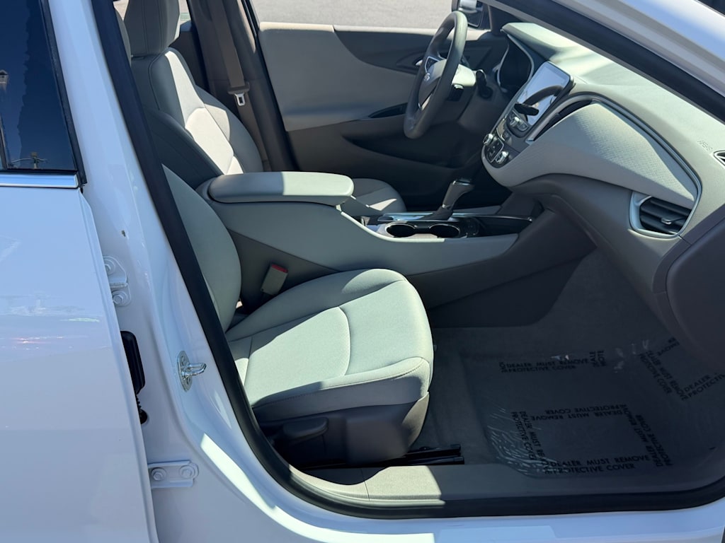 Thumbnail: 2020 Chevrolet Malibu - 29