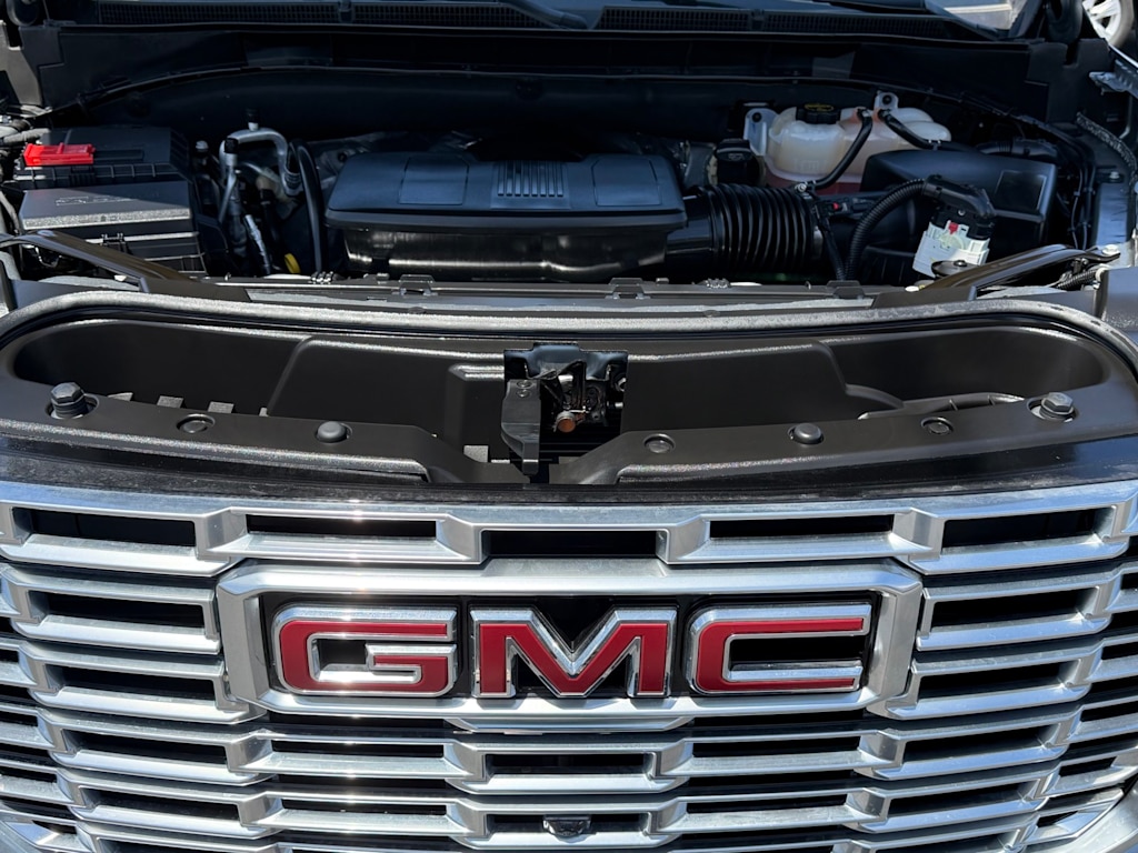 Thumbnail: 2025 GMC Yukon XL - 9