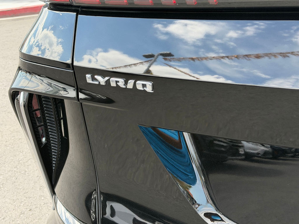 Thumbnail: 2024 Cadillac Lyriq - 6