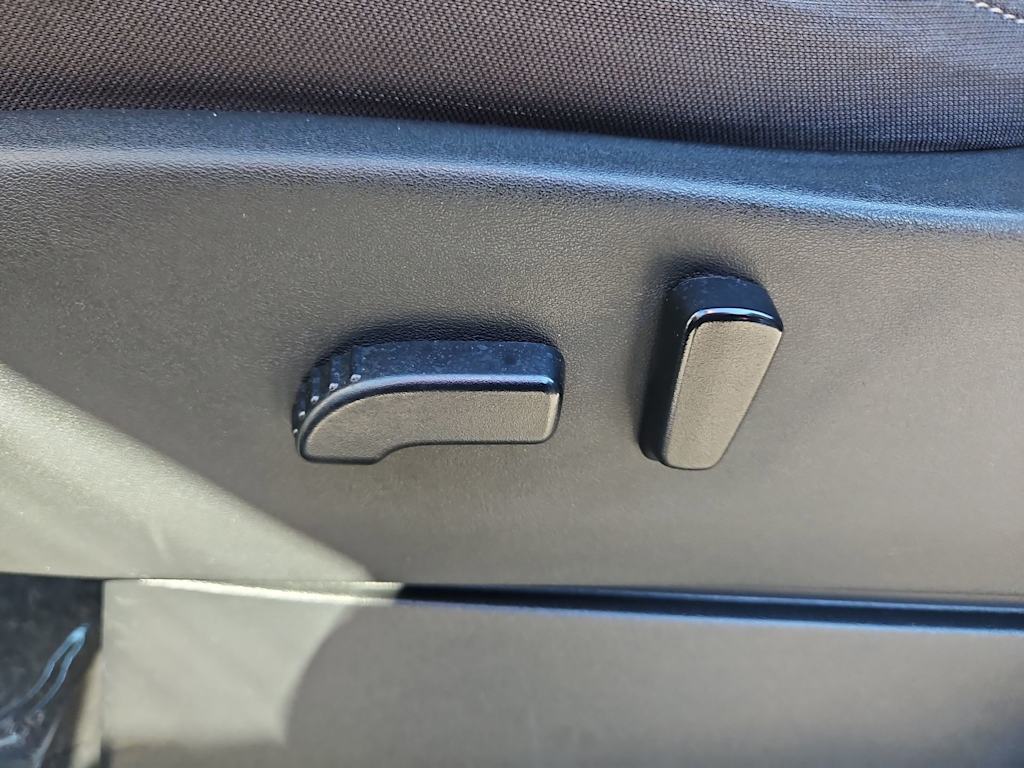 Thumbnail: 2022 Nissan Frontier - 27