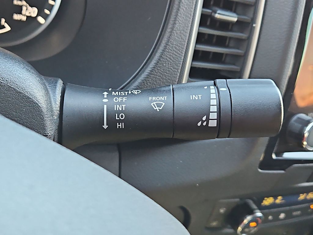 Thumbnail: 2022 Nissan Frontier - 32