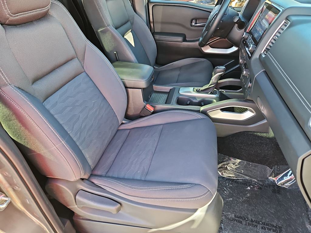 Thumbnail: 2022 Nissan Frontier - 29