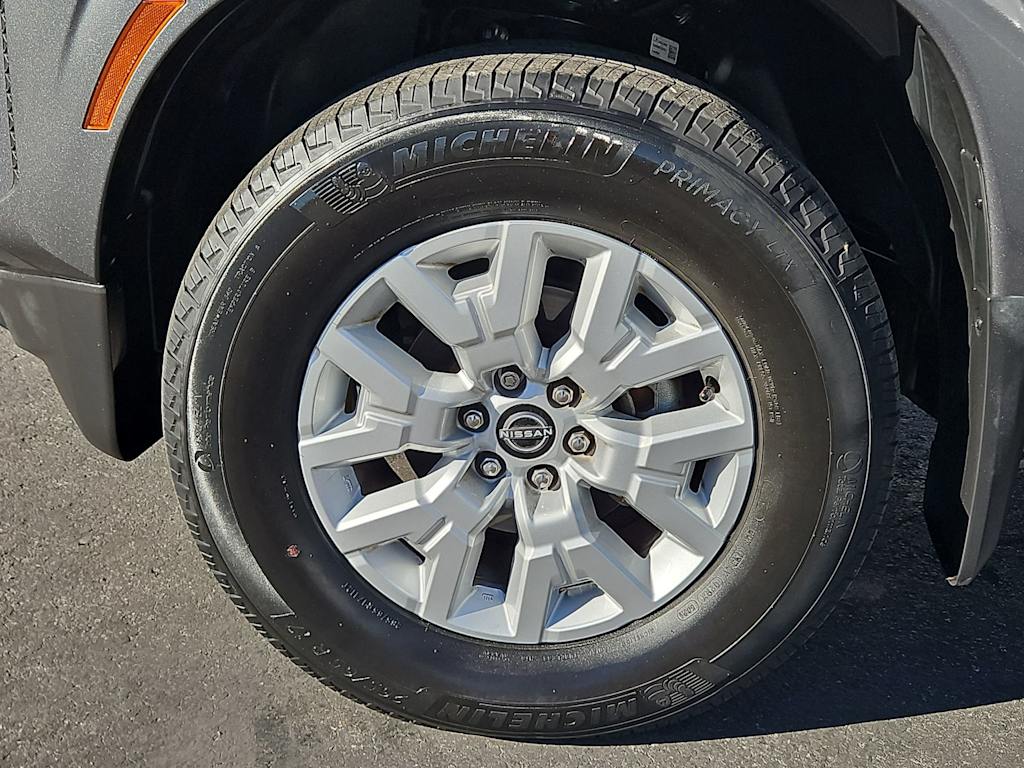 Thumbnail: 2022 Nissan Frontier - 8