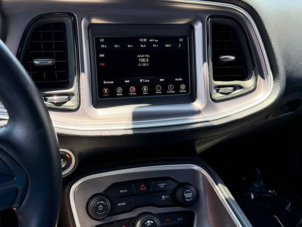 Thumbnail: 2019 Dodge Challenger - 25