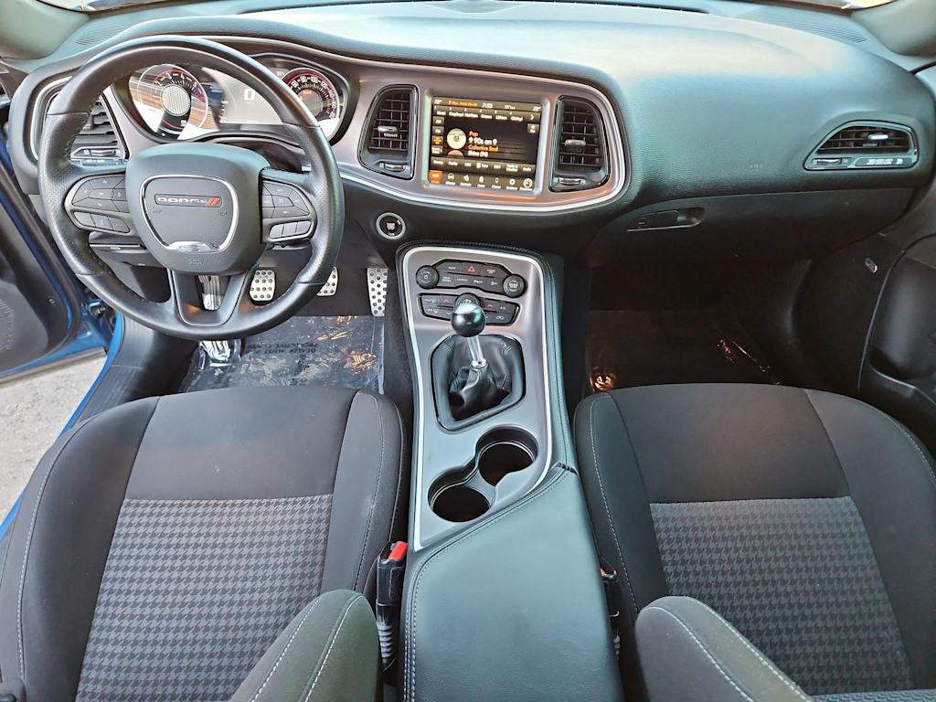 Thumbnail: 2022 Dodge Challenger - 9