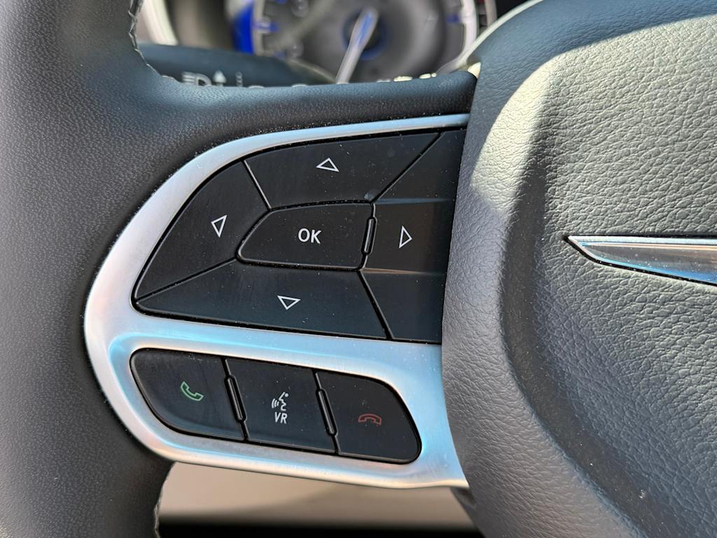 Thumbnail: 2024 Chrysler Pacifica - 23
