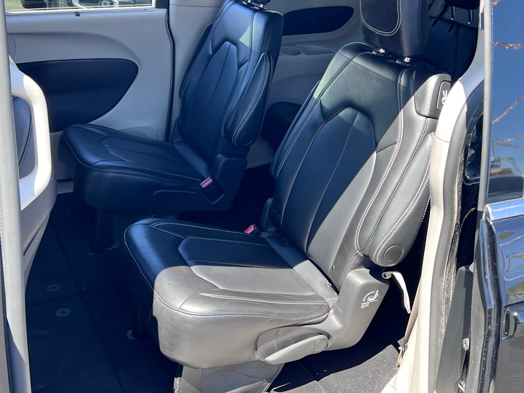 Thumbnail: 2024 Chrysler Pacifica - 13