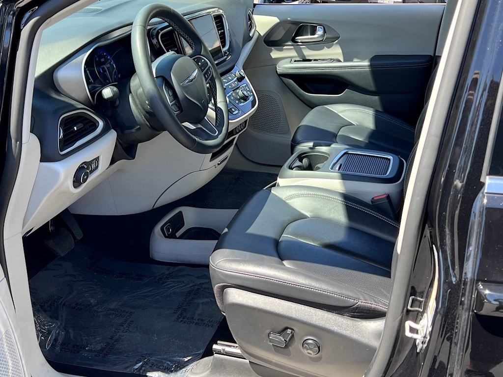 Thumbnail: 2024 Chrysler Pacifica - 11