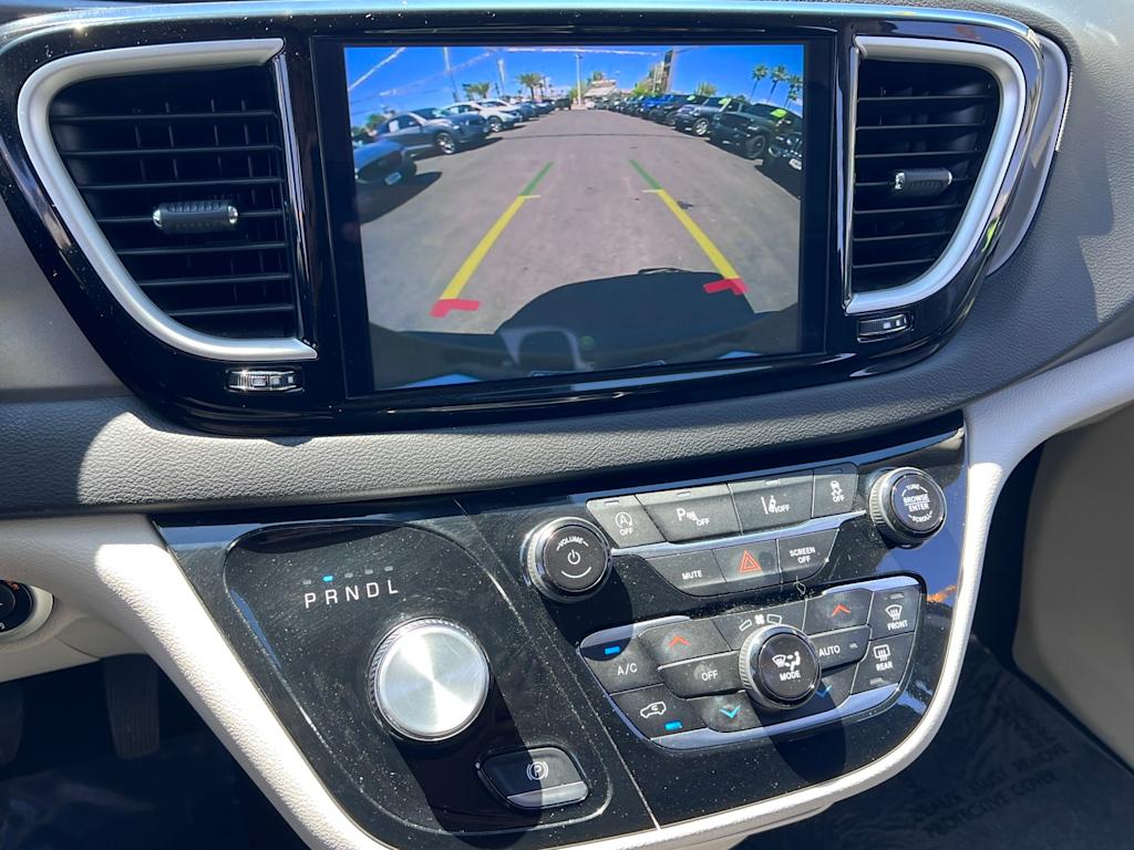 Thumbnail: 2024 Chrysler Pacifica - 14