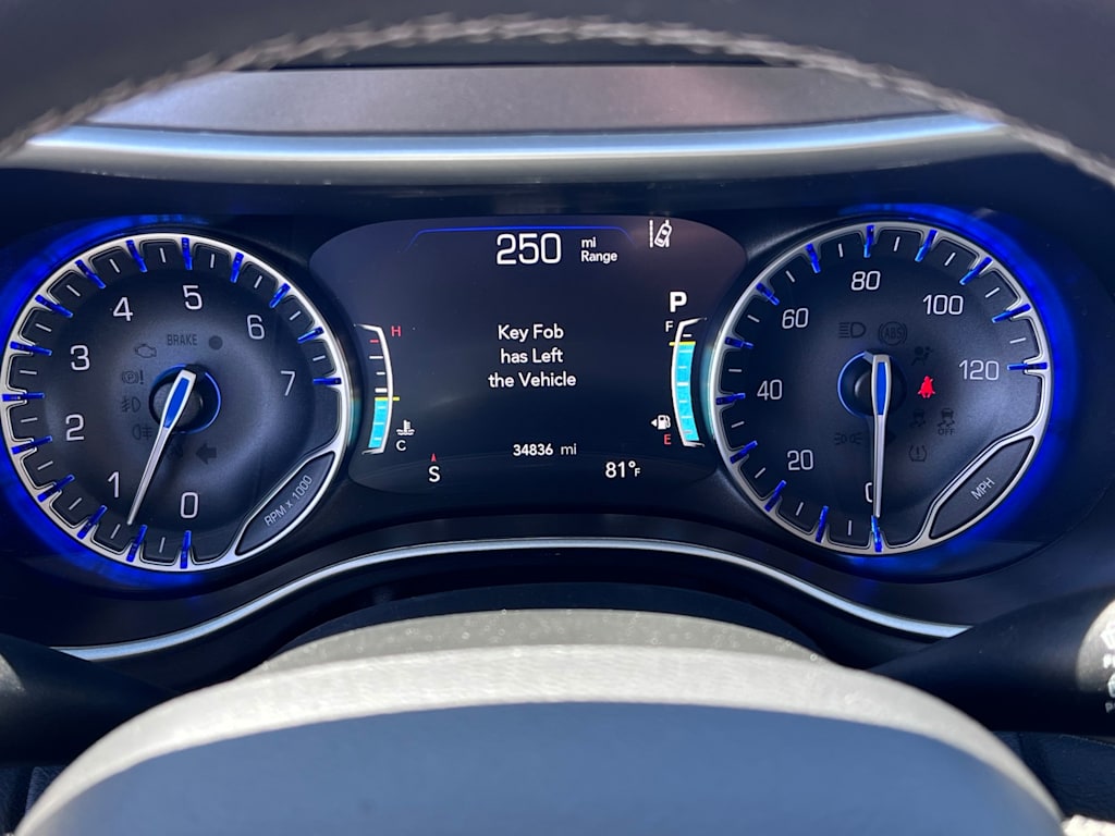 Thumbnail: 2024 Chrysler Pacifica - 15