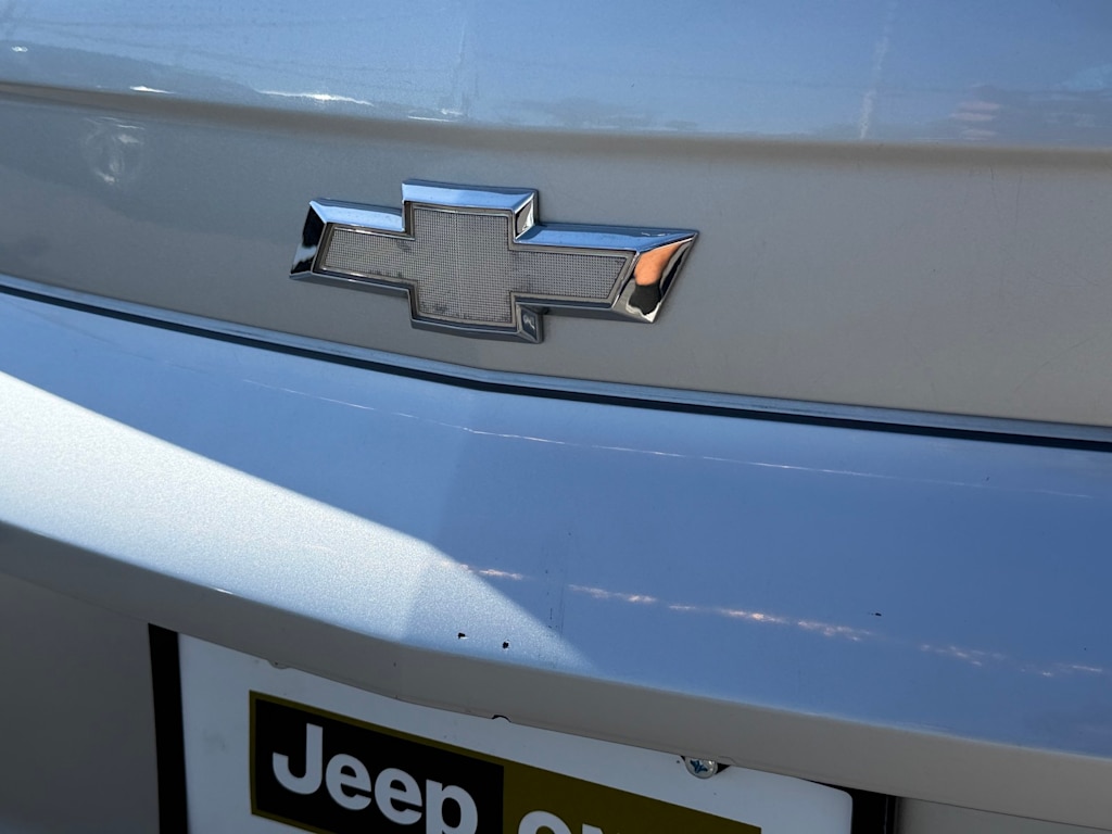 Thumbnail: 2011 Chevrolet Camaro - 25