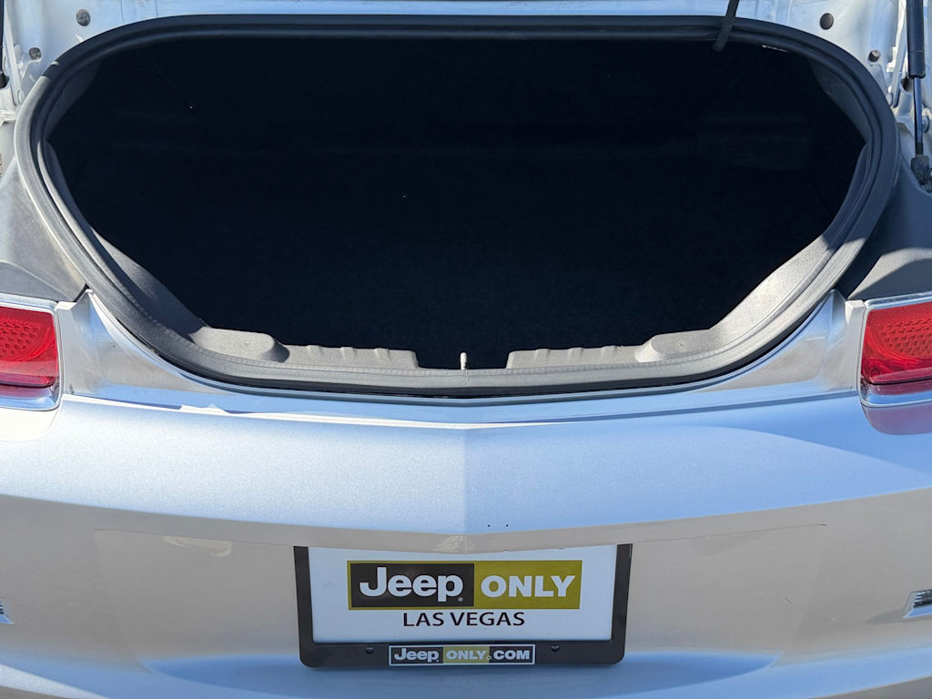 Thumbnail: 2011 Chevrolet Camaro - 27