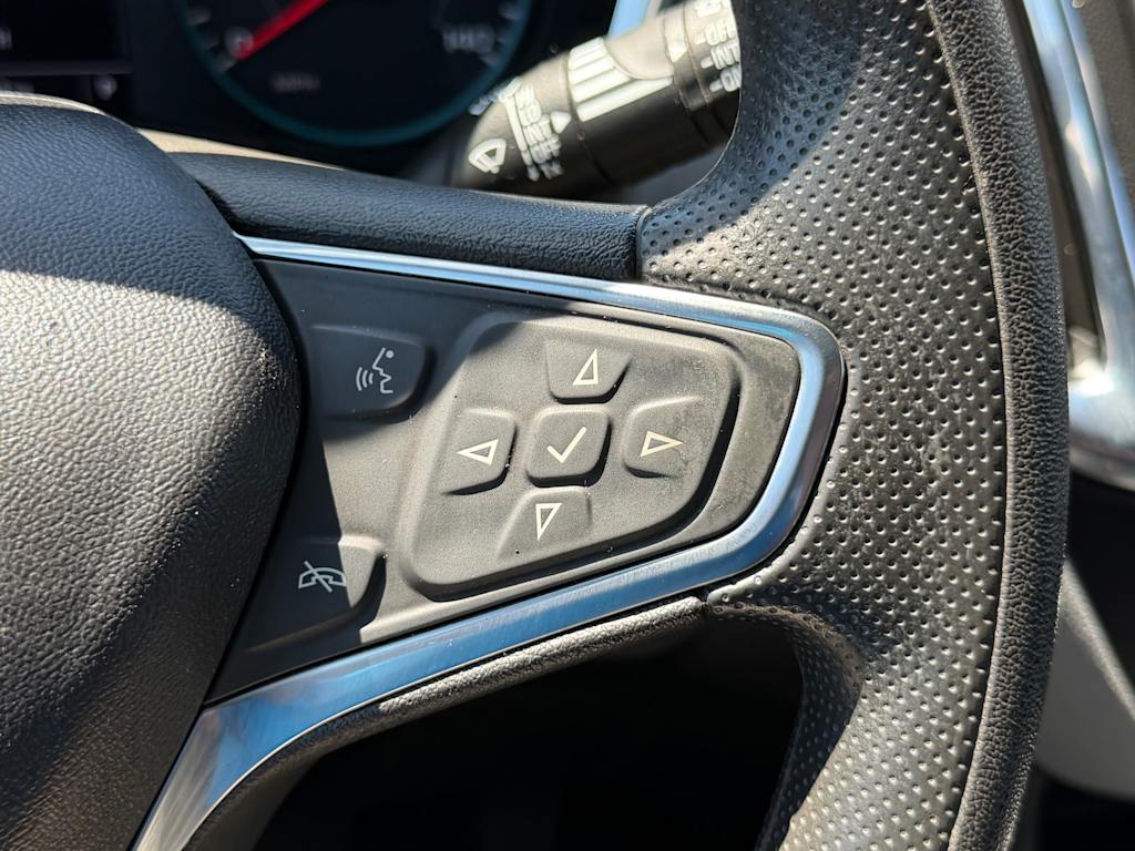 Thumbnail: 2020 Chevrolet Equinox - 24