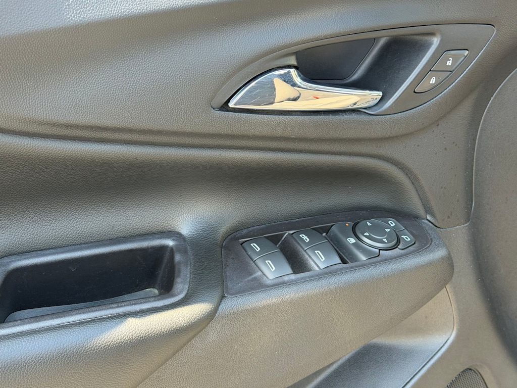 Thumbnail: 2021 Chevrolet Equinox - 22