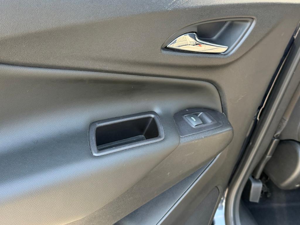 Thumbnail: 2021 Chevrolet Equinox - 27