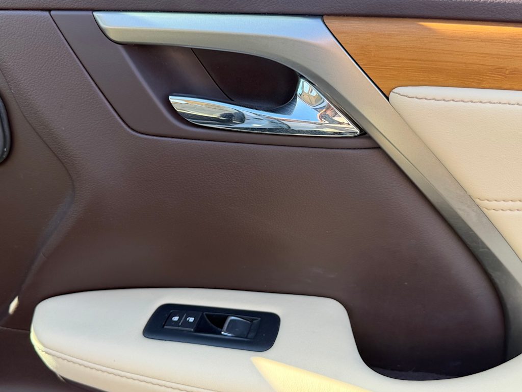 Thumbnail: 2017 Lexus RX - 33