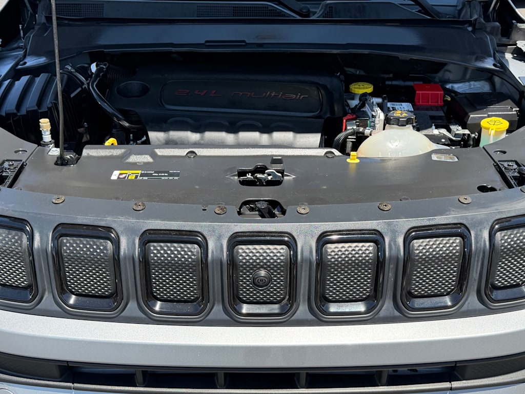 Thumbnail: 2022 Jeep Compass - 9
