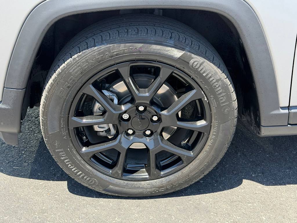 Thumbnail: 2022 Jeep Compass - 8