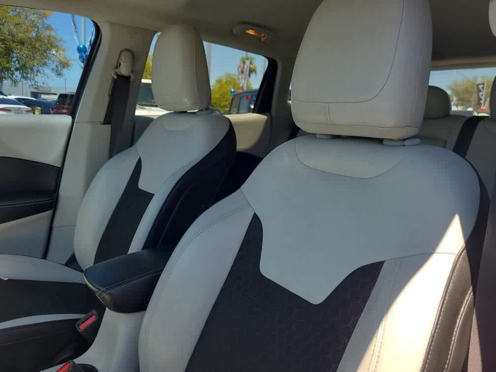 Thumbnail: 2021 Jeep Compass - 8