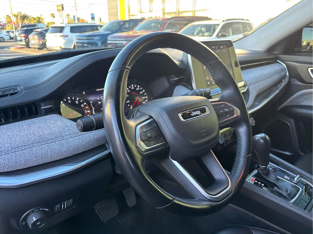 Thumbnail: 2022 Jeep Compass - 2